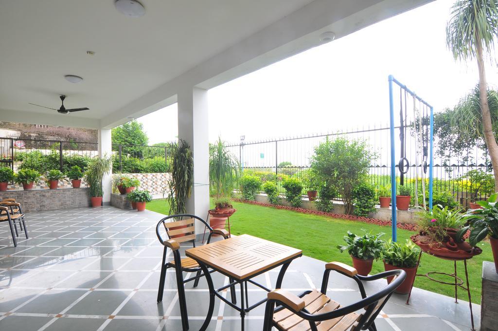 Lago Villa Bhopal Buitenkant foto